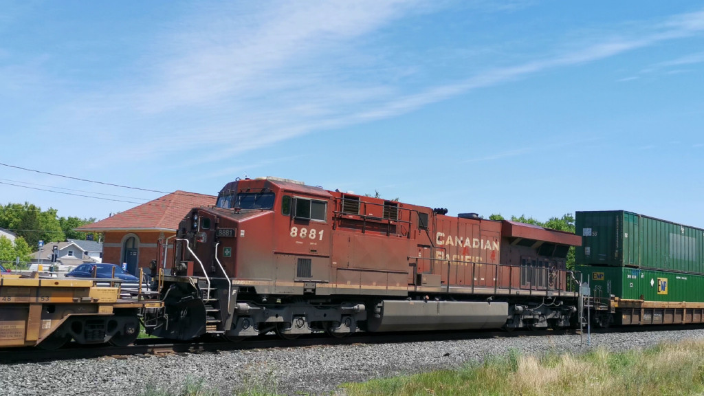 CP 8881